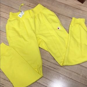 💛💛BRAND NEW⚠️‼️ champion joggers
